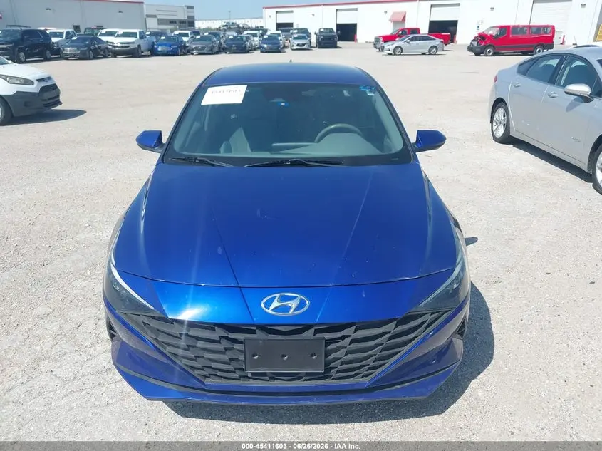 2021 HYUNDAI ELANTRA SE