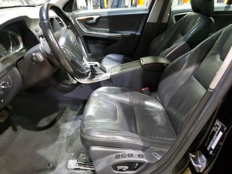 2014 VOLVO S60 T5  