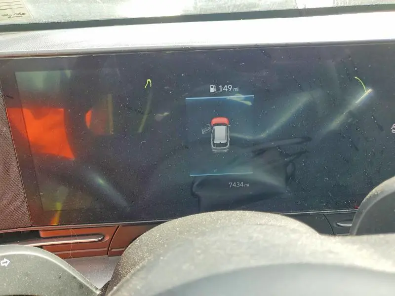 2025 HYUNDAI KONA SE  