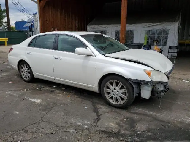 2010 TOYOTA AVALON XL  