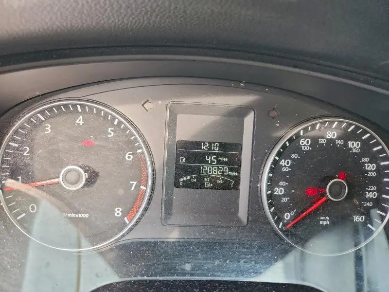 2014 VOLKSWAGEN JETTA SE  