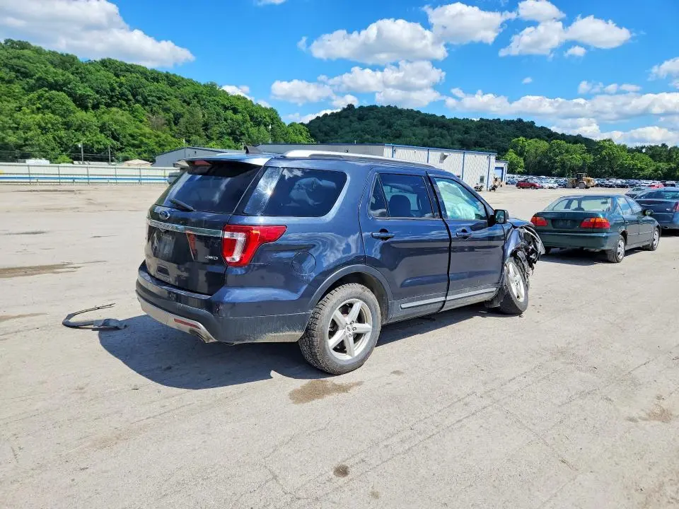 2017 FORD EXPLORER XLT  