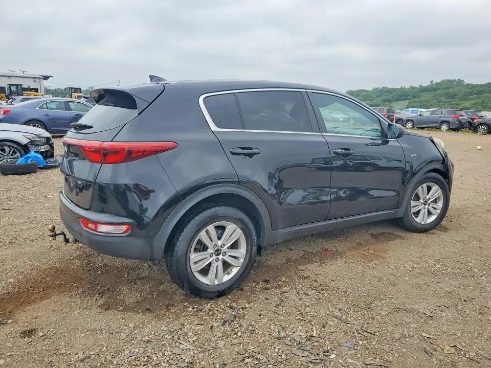 2017 KIA SPORTAGE LX  