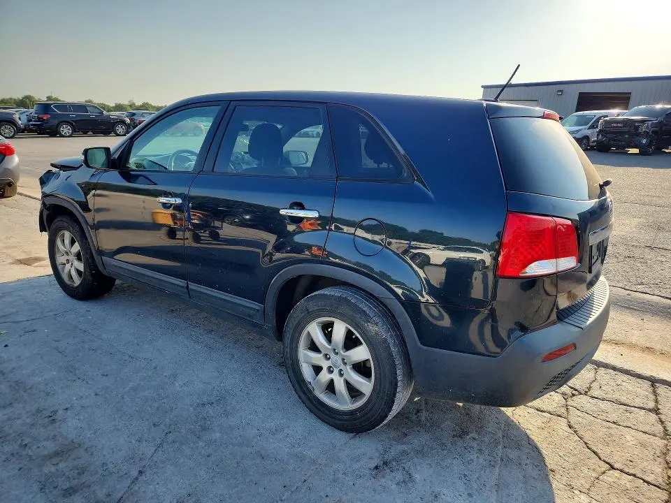 2013 KIA SORENTO LX  