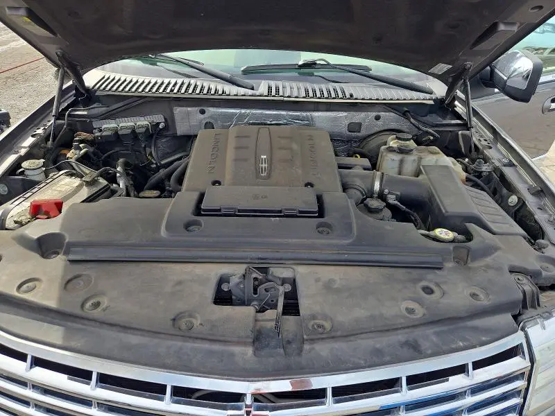 2012 LINCOLN NAVIGATOR   