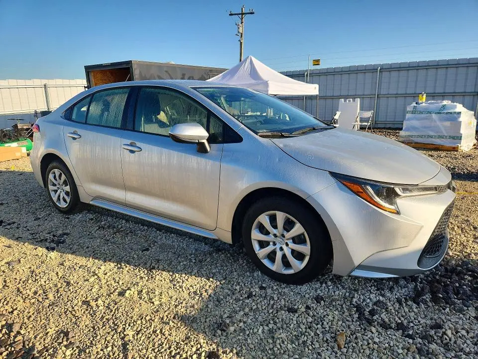 2021 TOYOTA COROLLA LE  