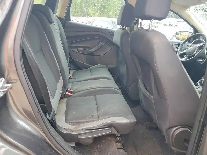 2015 FORD ESCAPE S  