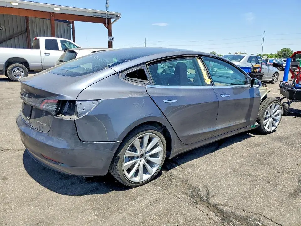 2020 TESLA MODEL 3   