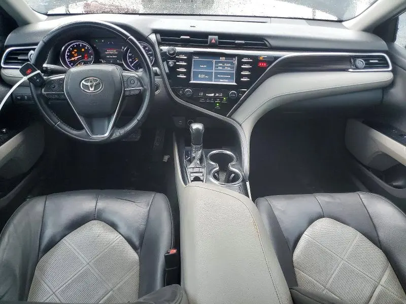 2018 TOYOTA CAMRY XLE  