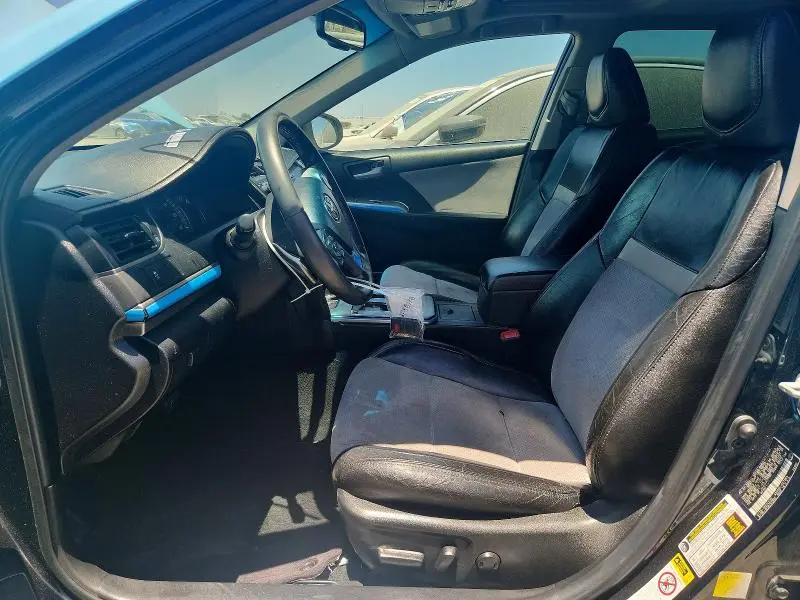 2012 TOYOTA CAMRY SE  