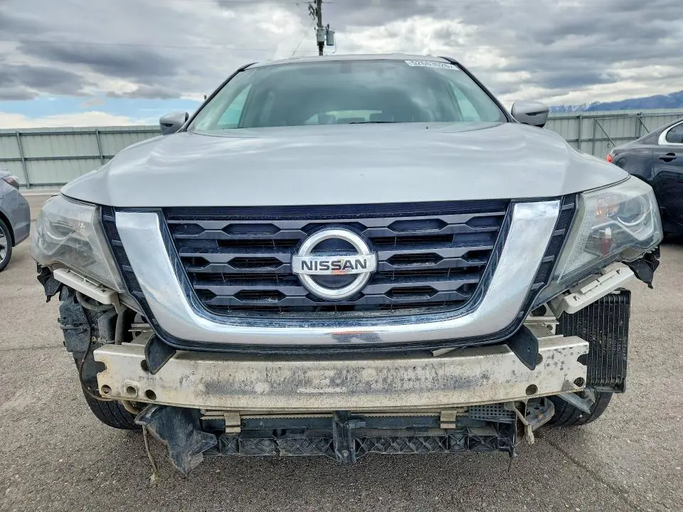 2017 NISSAN PATHFINDER SV  