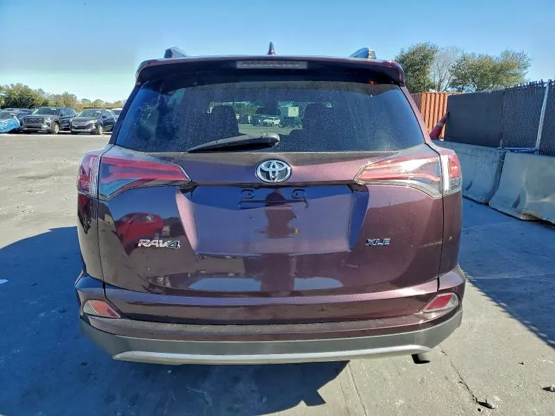 2017 TOYOTA RAV4 XLE  