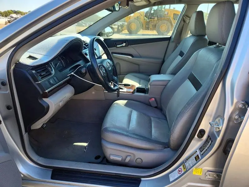 2012 TOYOTA CAMRY XLE V6  
