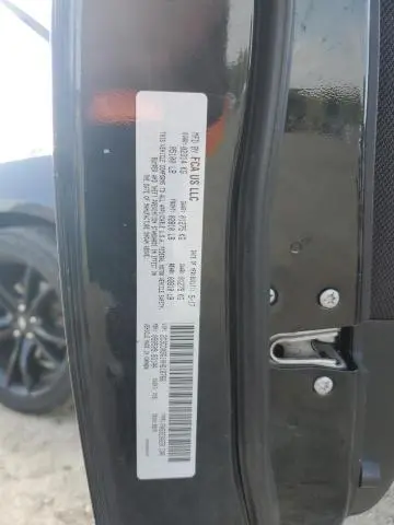 2017 DODGE CHARGER SE  