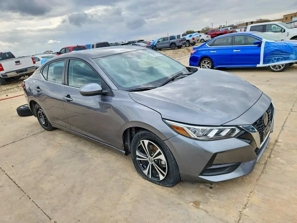 2022 NISSAN SENTRA SV  