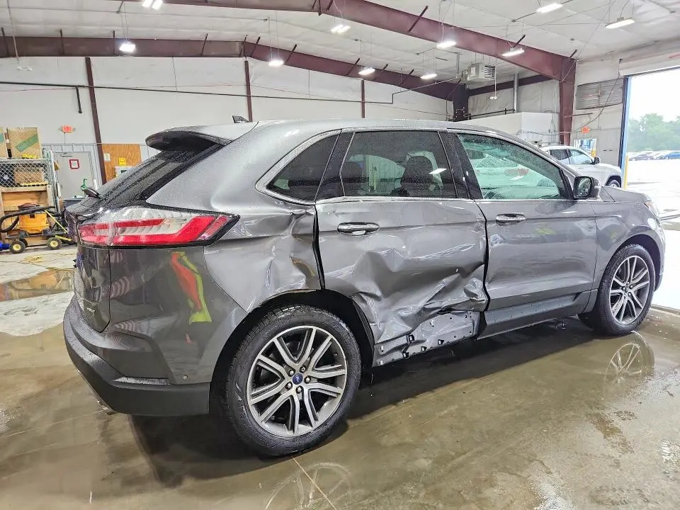 2021 FORD EDGE TITANIUM  