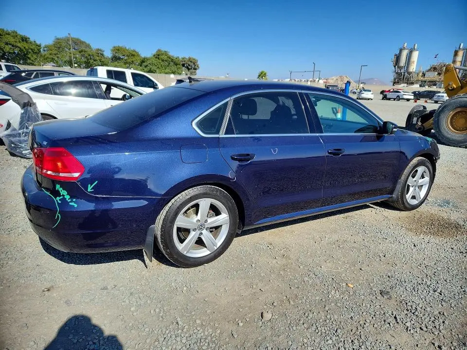 2014 VOLKSWAGEN PASSAT SE  