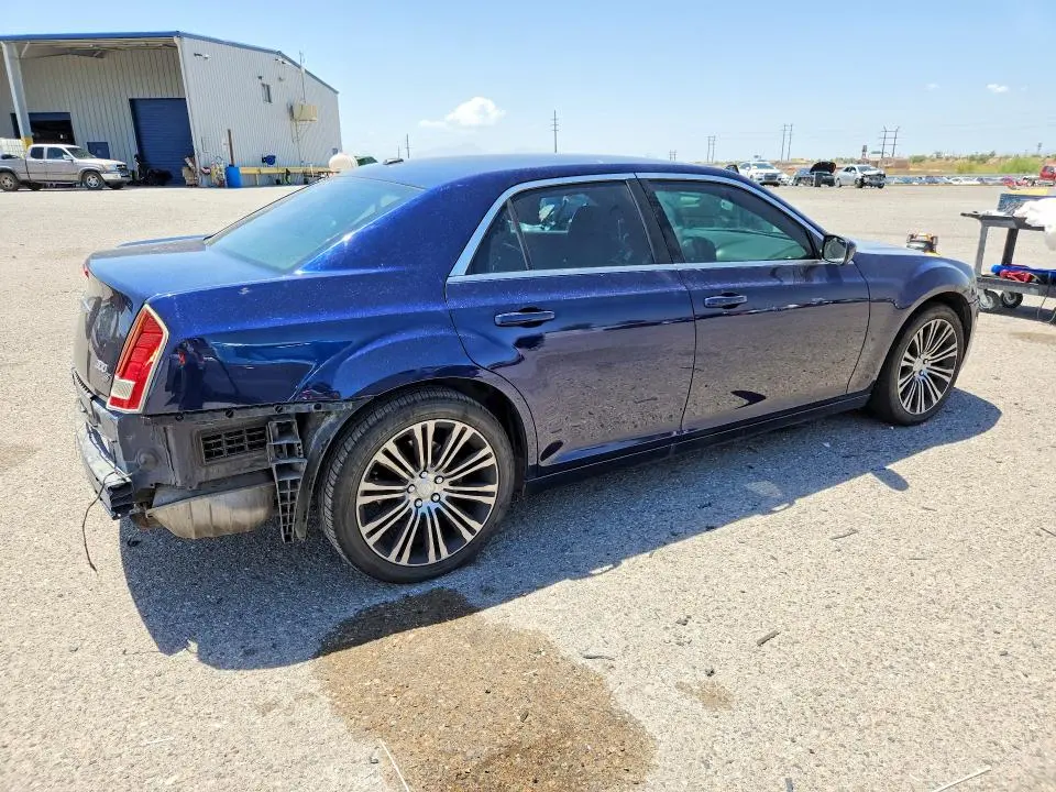 2013 CHRYSLER 300C VARVATOS  