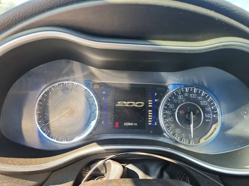 2016 CHRYSLER 200 LIMITED  