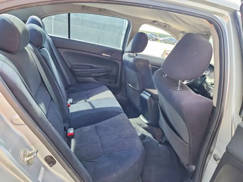 2011 HONDA ACCORD LX  
