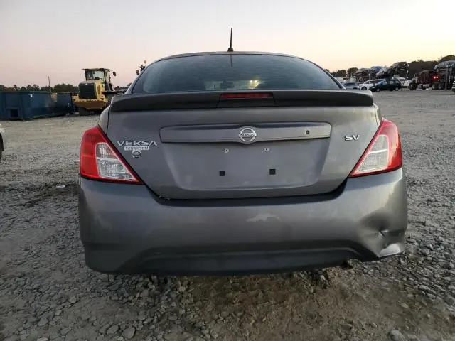 2018 NISSAN VERSA S