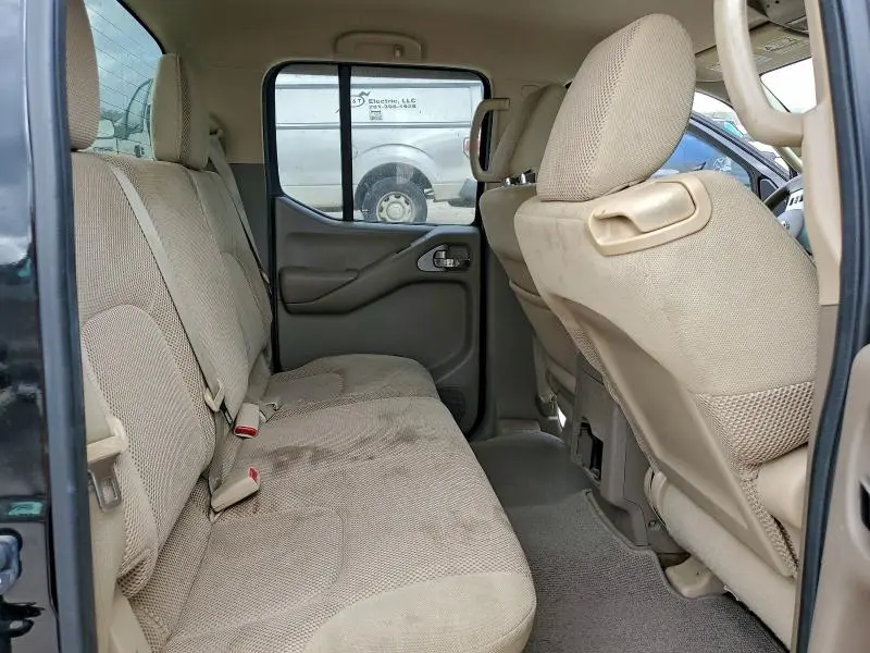 2012 NISSAN FRONTIER SV  