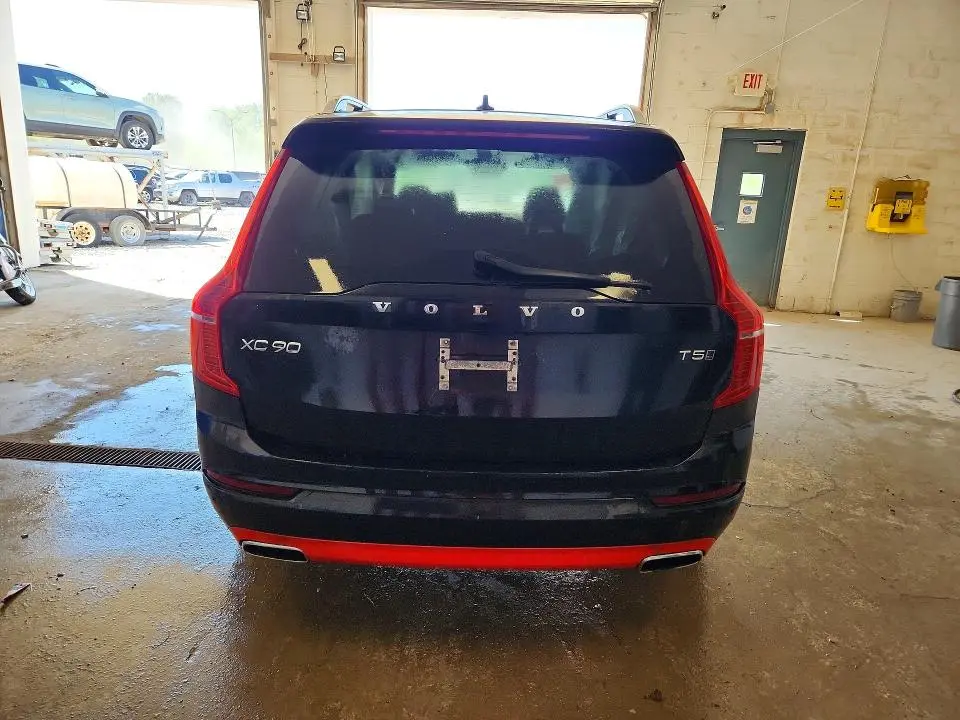 2016 VOLVO XC90 T5  
