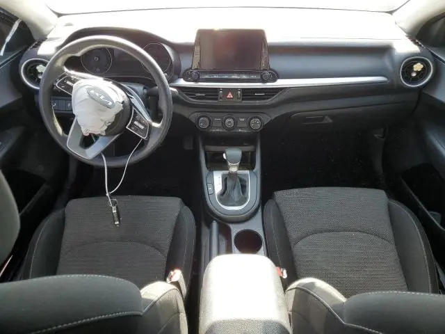 2022 KIA FORTE FE  