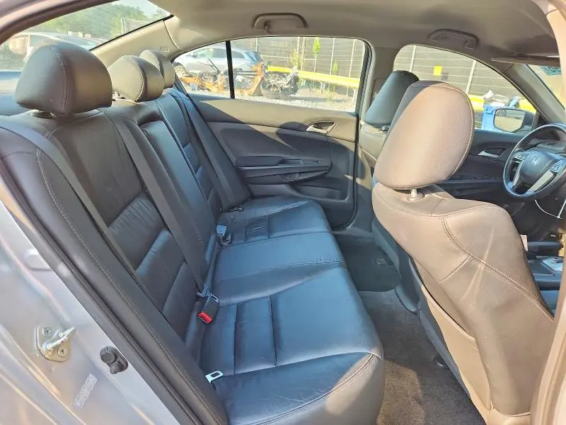 2011 HONDA ACCORD SE  