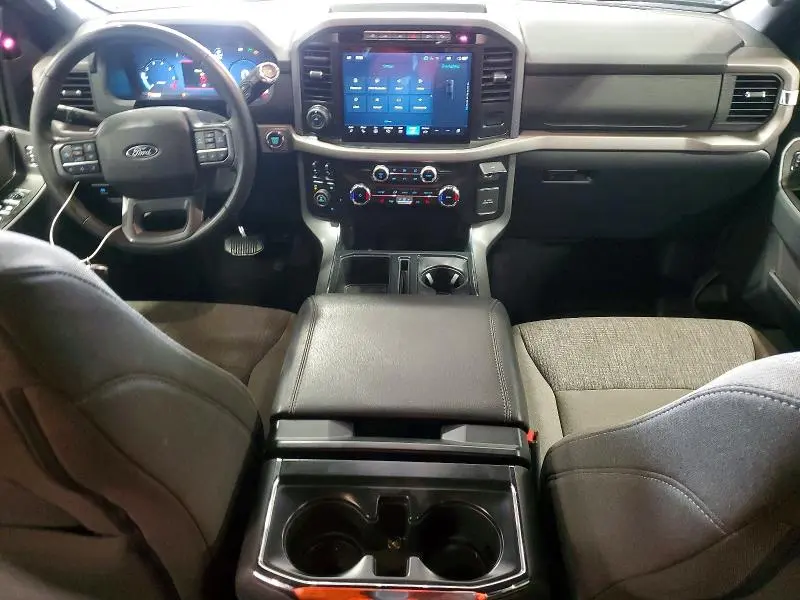 2024 FORD F150 XLT  