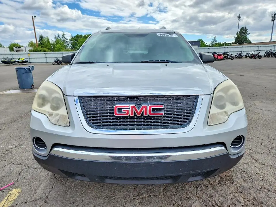 2011 GMC ACADIA SLE  
