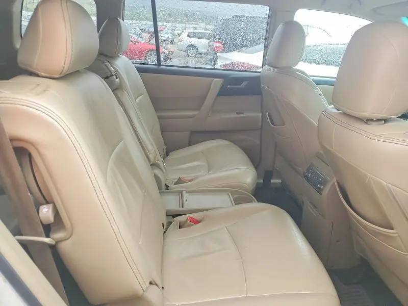 2012 TOYOTA HIGHLANDER   