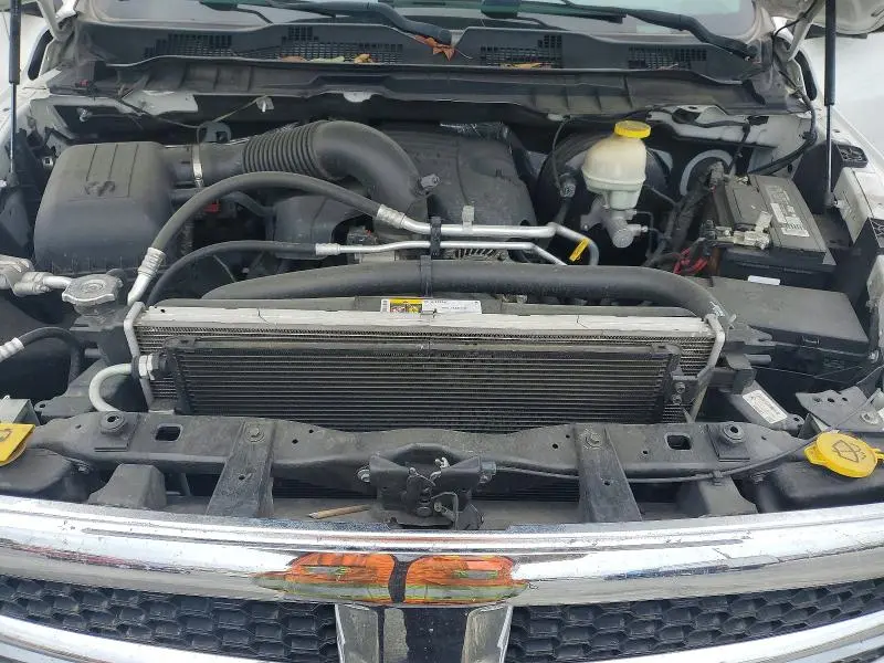 2017 RAM 1500 SLT  