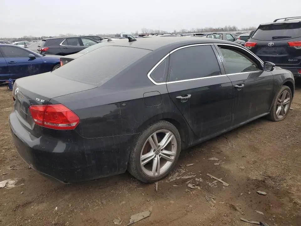 2014 VOLKSWAGEN PASSAT SE  