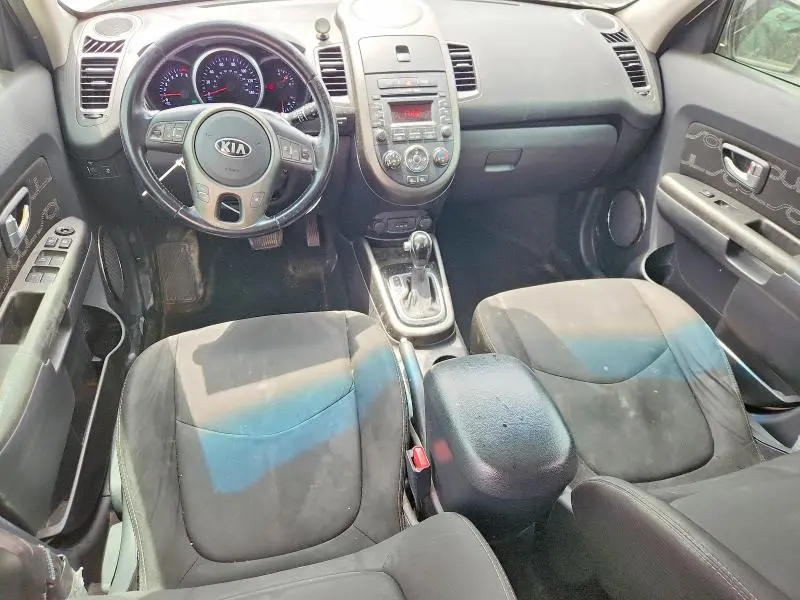 2013 KIA SOUL +  