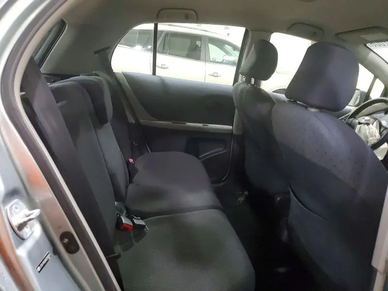 2010 TOYOTA YARIS BASE  