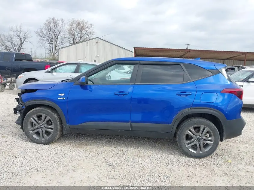 2023 KIA SELTOS LX