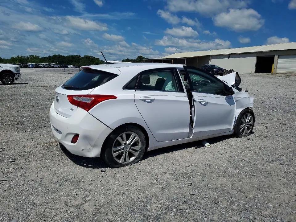 2015 HYUNDAI ELANTRA GT BASE  