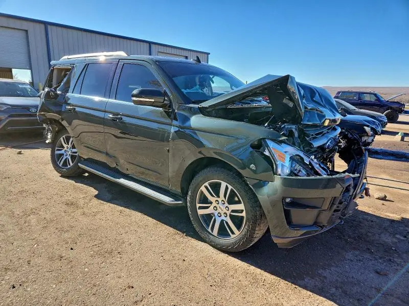 2023 FORD EXPEDITION XLT  