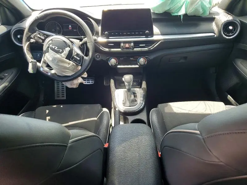2022 KIA FORTE GT LINE  