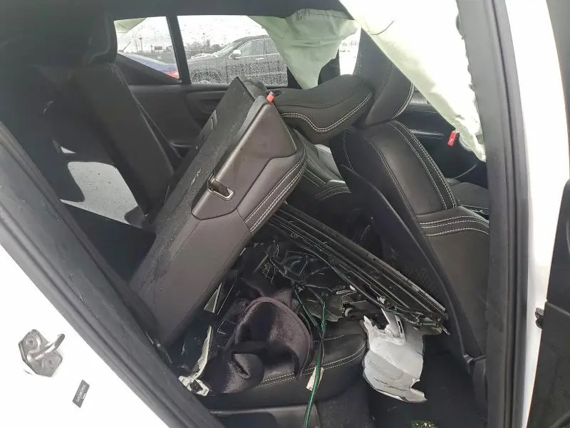 2019 VOLVO XC40 T5 R-DESIGN  