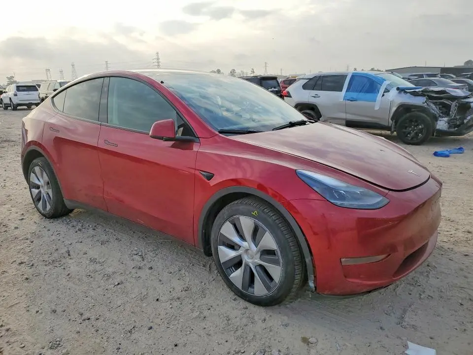 2024 TESLA MODEL Y   