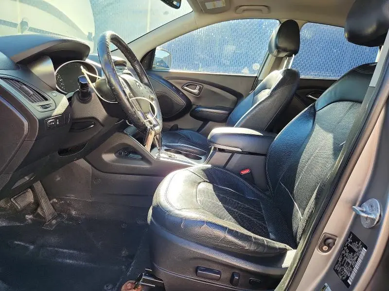 2011 HYUNDAI TUCSON GLS  