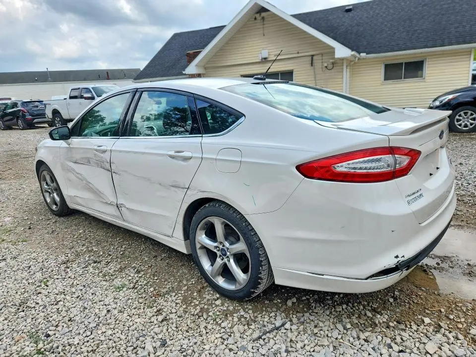 2014 FORD FUSION SE  