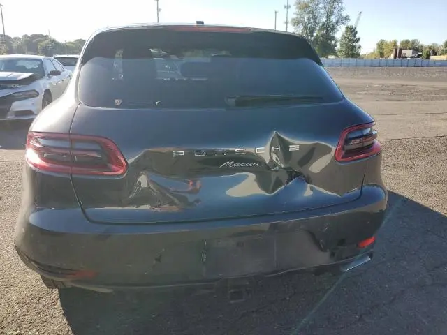 2018 PORSCHE MACAN   