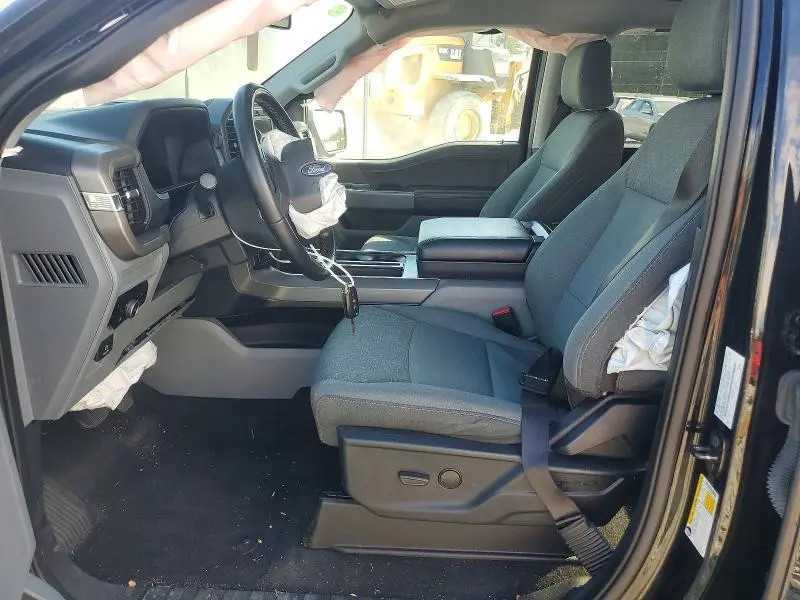 2024 FORD F150 XLT  