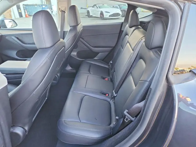 2025 TESLA MODEL Y   
