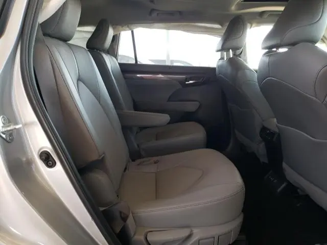 2022 TOYOTA HIGHLANDER HYBRID LIMITED  