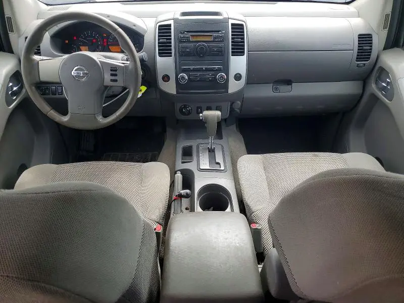 2012 NISSAN FRONTIER SV V6  