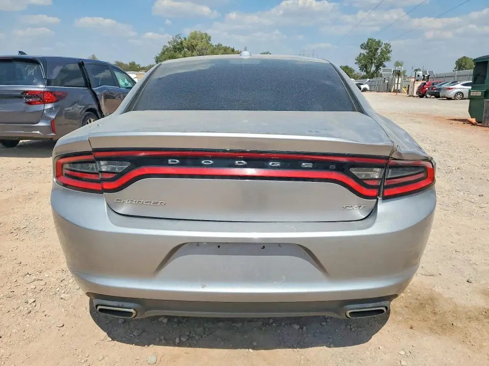 2016 DODGE CHARGER SXT  